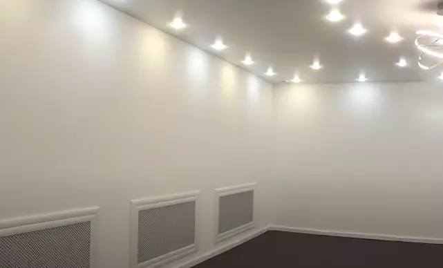 Натяжные стены белые — Курган, 3-й микрорайон, 6Б, фото 2
